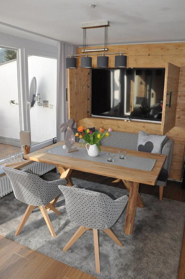 Apartamento ALMI - Alpenglück Traumhafte Whg.m.20qm Dachterr. Oberstaufen Exterior foto