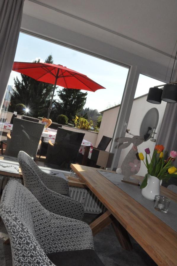 Apartamento ALMI - Alpenglück Traumhafte Whg.m.20qm Dachterr. Oberstaufen Exterior foto